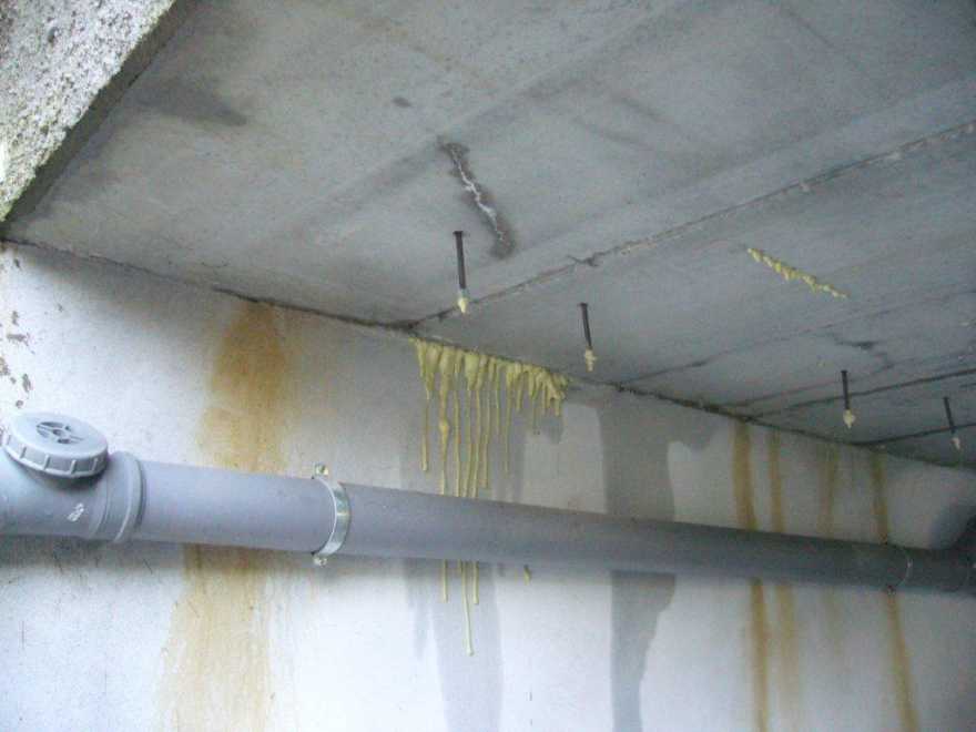 Resine idroattive schiumogene contro infiltrazioni d'acqua